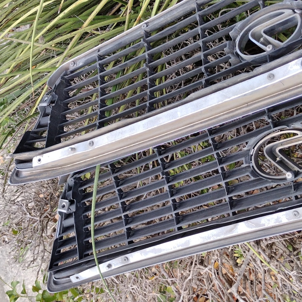 Grill - Picture 4 of 4